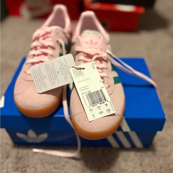 Adidas Gazelle watermelon shoes is available for purchase on au PAY Market  - Imported Goods Online Store Co.Ltd. | au PAY Market - Online Shopping Site